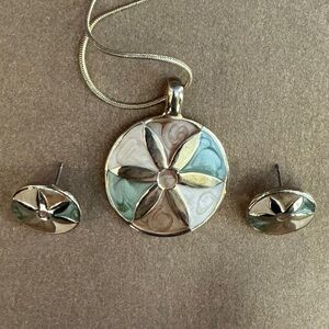Goldtone enamel necklace and earrings set